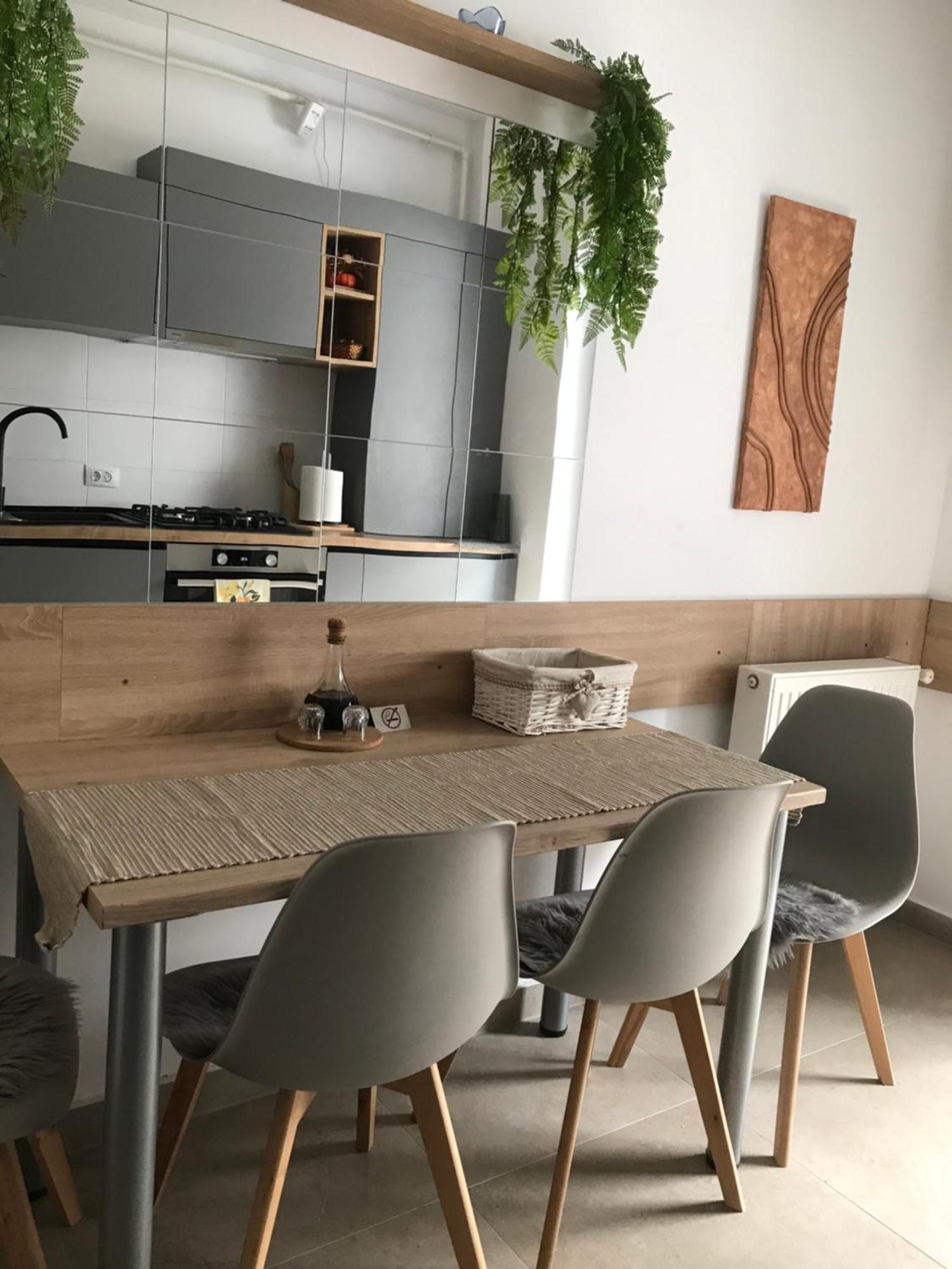 Deea H24 Apartment Risnov Bagian luar foto